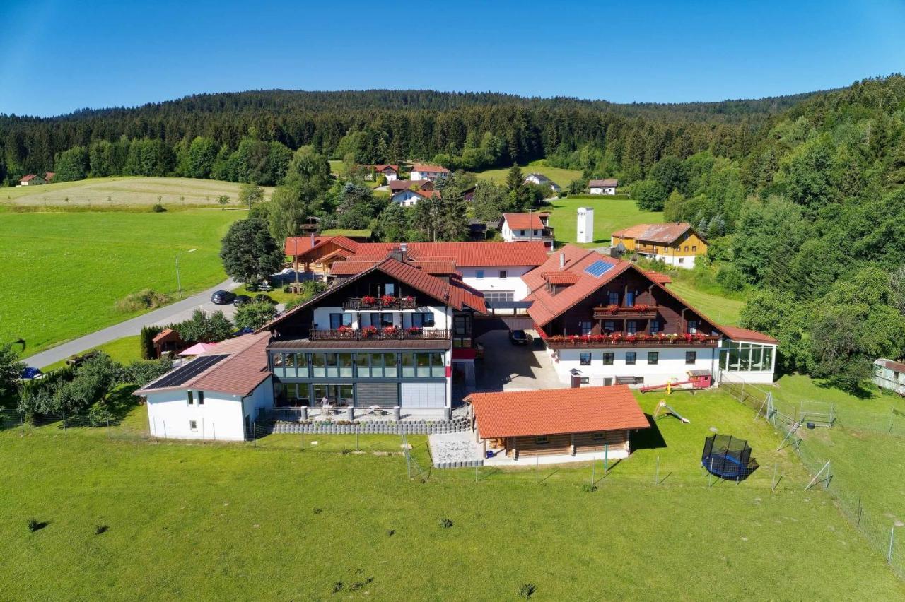 Hotel Hirschenstein Achslach Exterior foto